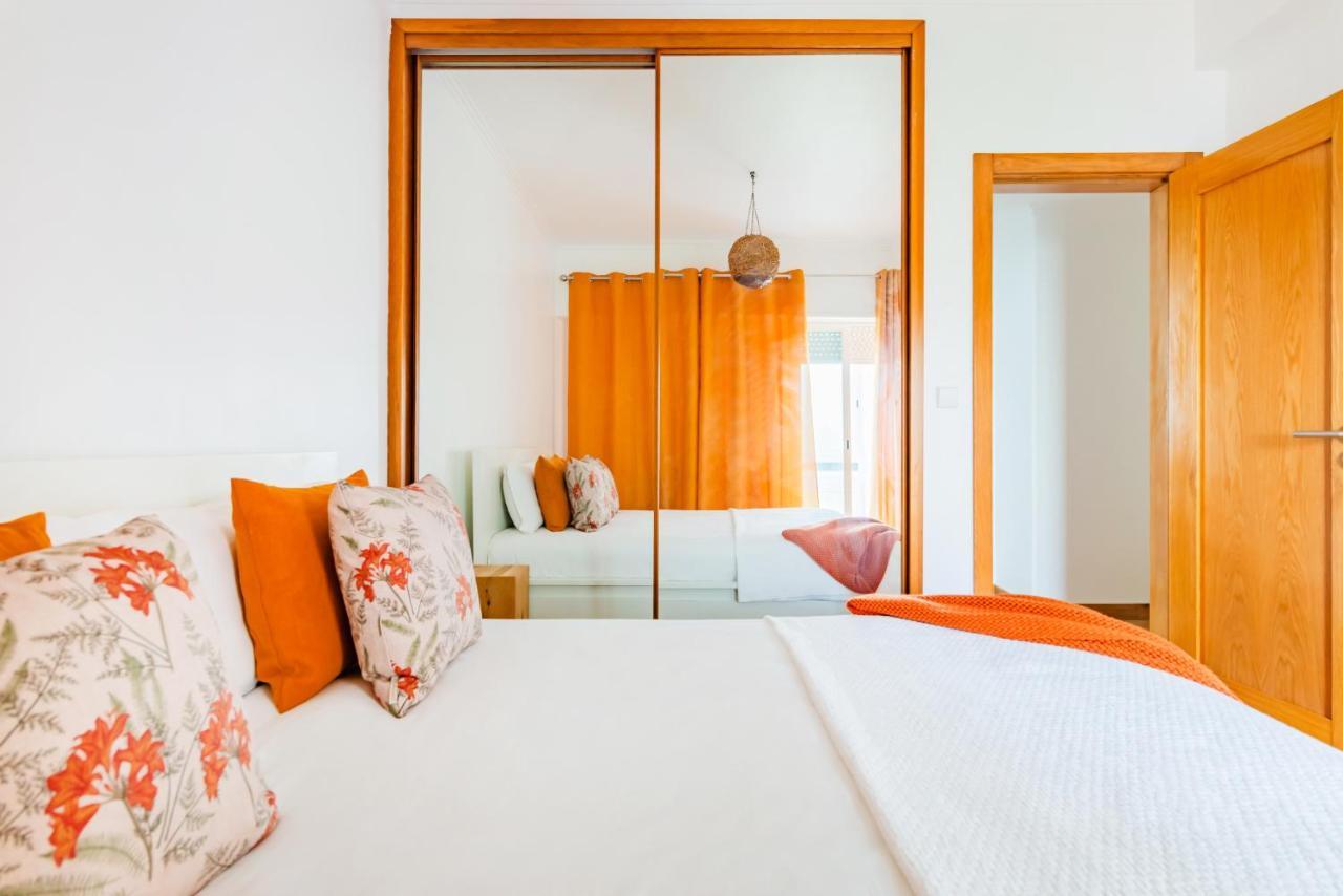 Santo Amaro Beach Family Stays Оэйраш Экстерьер фото